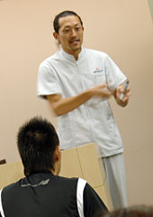 宮本講師